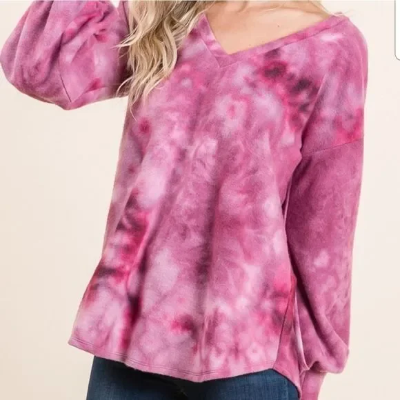 Soft Magenta V-Neck Tie Dye Top - Picture 1 of 5